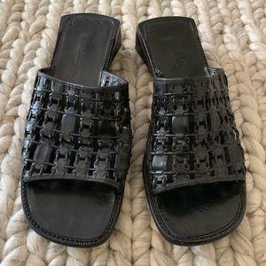Kenneth Cole - vintage black leather stitch sandals